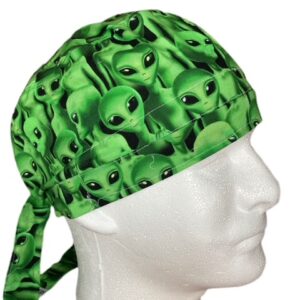 Aliens – Green Guys with Black Eyes
